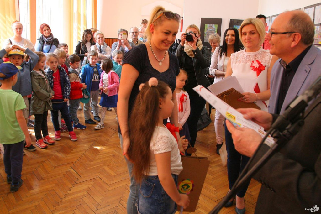 Moje Miasto, Moja Ojczyzna. Przedszkolaki stworzyły wystawę z okazji 100-lecia Niepodległości Polski [wideo, zdjęcia]