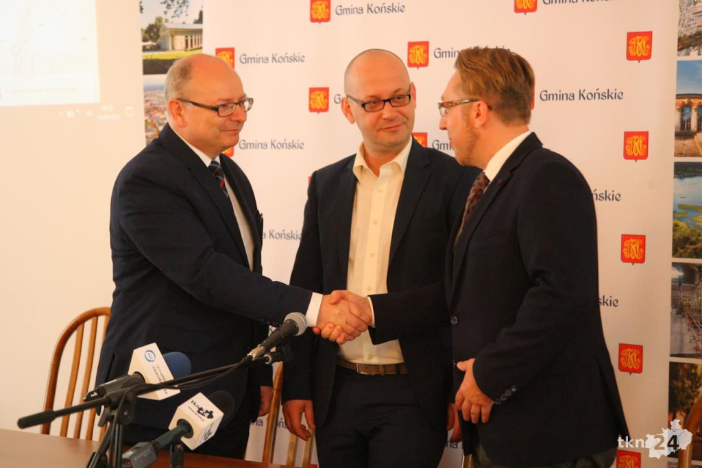 Kolejna firma wprowadzi się na koneckie tereny inwestycyjne [wideo, zdjęcia]