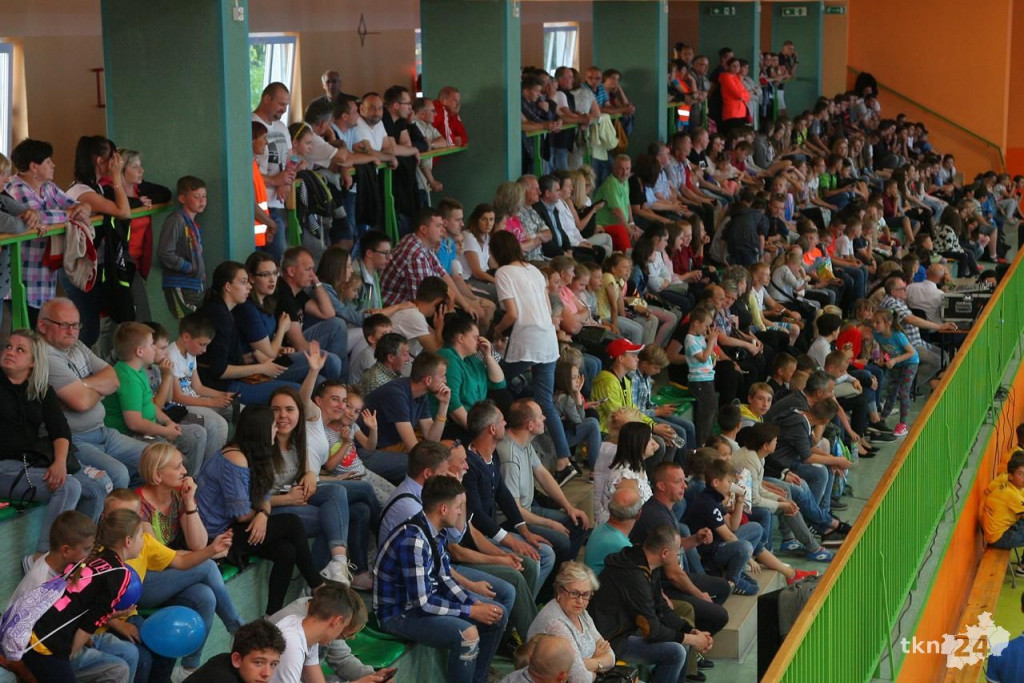 Relacja wideo: Mecz Kielce - Szwecja zapełnił halę w Radoszycach