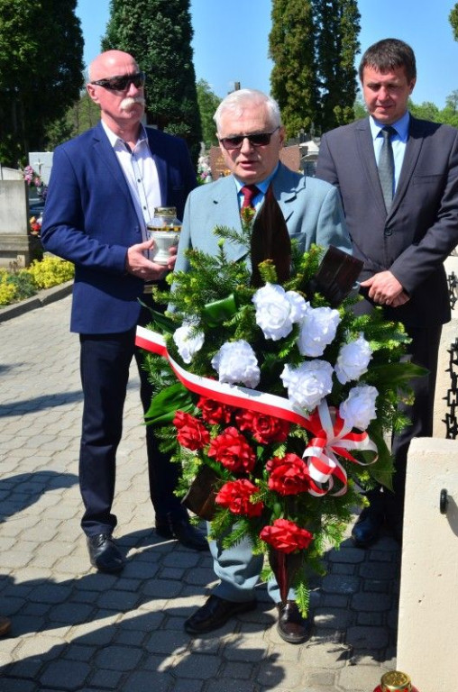Uczcili pamięć poległych w 73. rocznicę zakończenia II wojny światowej [zdjęcia]