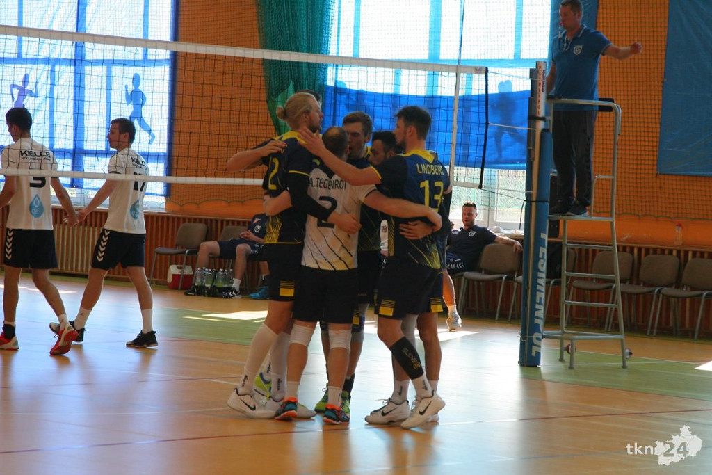 Relacja wideo: Mecz Kielce - Szwecja zapełnił halę w Radoszycach