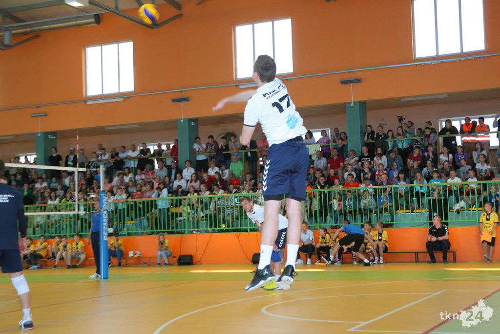 Relacja wideo: Mecz Kielce - Szwecja zapełnił halę w Radoszycach