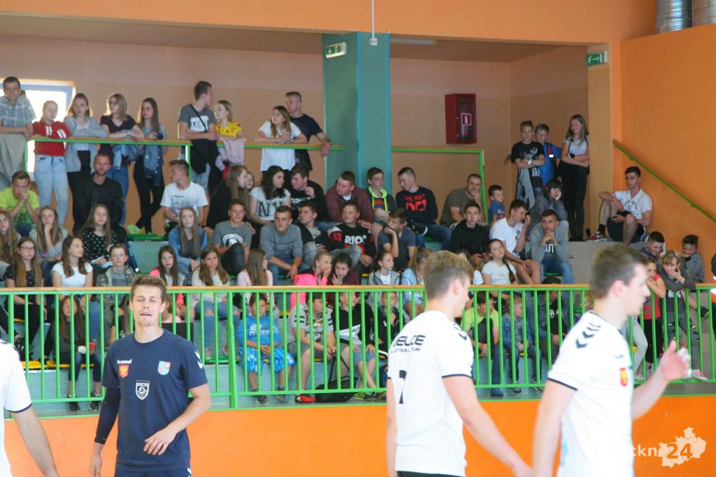 Relacja wideo: Mecz Kielce - Szwecja zapełnił halę w Radoszycach