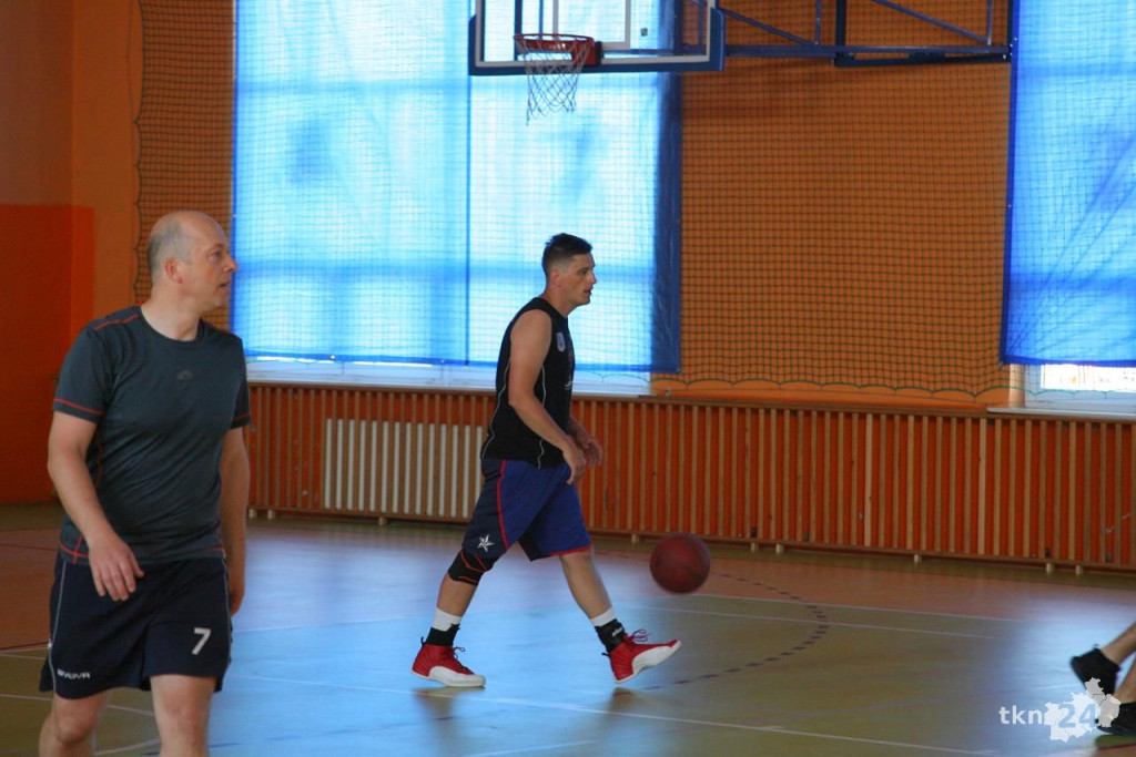 Basket w koneckim nie umarł. Pierwszy taki turniej w Radoszycach [wideo, zdjęcia]