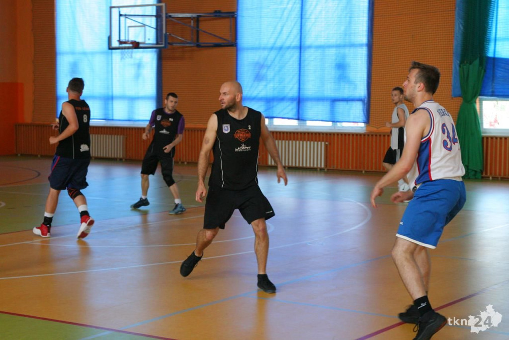 Basket w koneckim nie umarł. Pierwszy taki turniej w Radoszycach [wideo, zdjęcia]