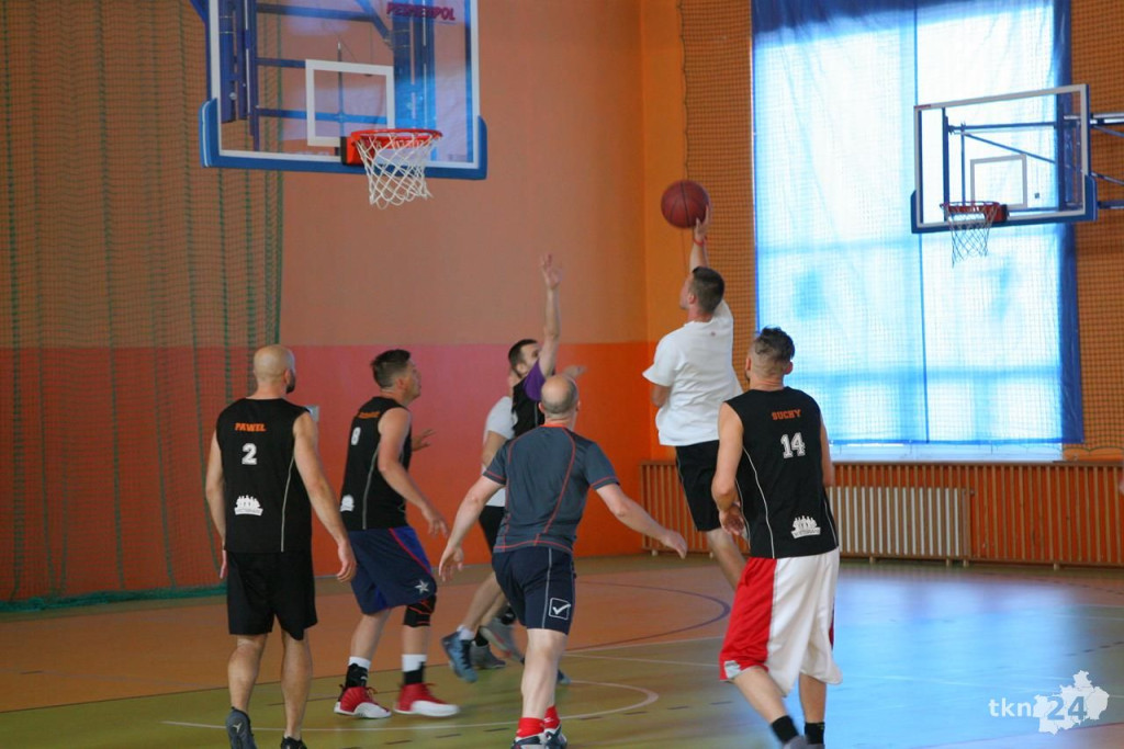 Basket w koneckim nie umarł. Pierwszy taki turniej w Radoszycach [wideo, zdjęcia]