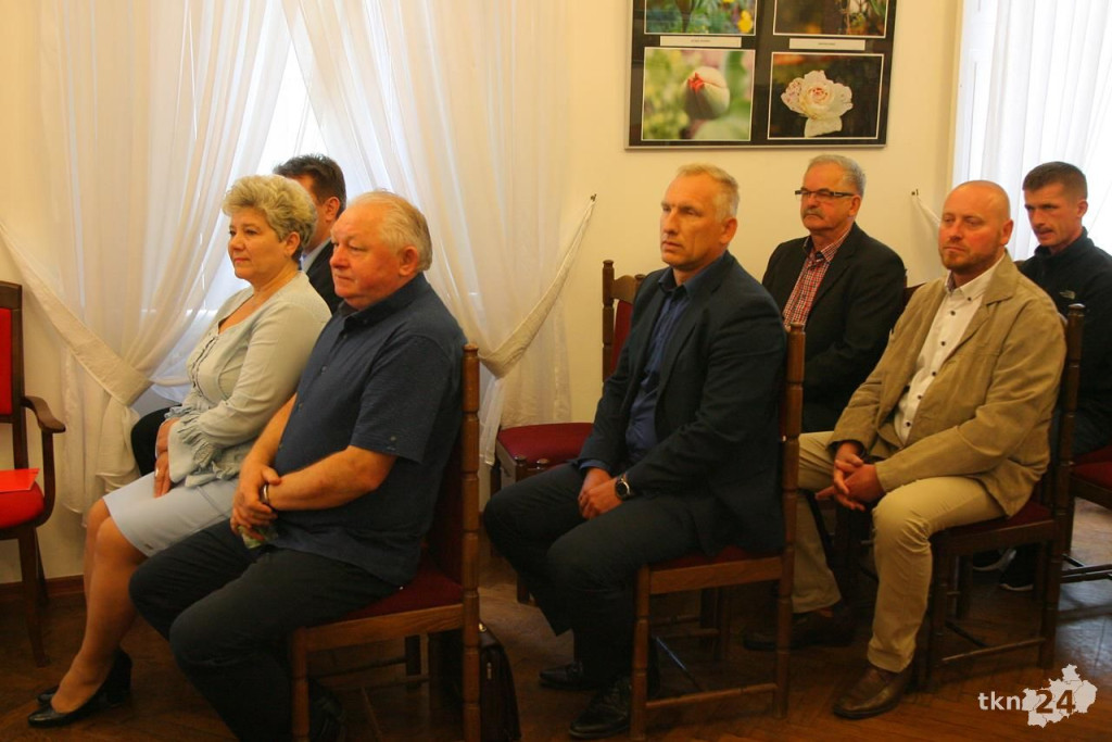 Będzie oszczędniej i ładniej. Przed nami termomodernizacje szkół [wideo, zdjęcia]