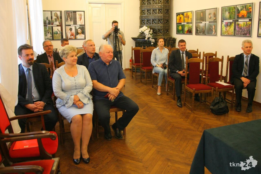 Będzie oszczędniej i ładniej. Przed nami termomodernizacje szkół [wideo, zdjęcia]