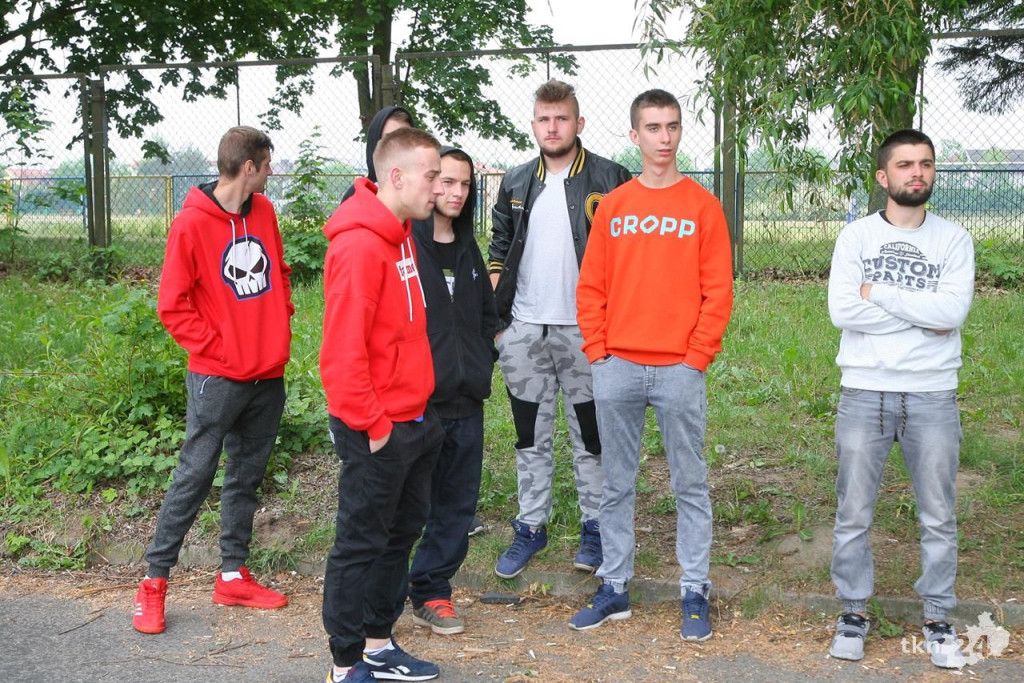 Symulowali jazdę po alkoholu. Bardzo pożyteczna lekcja z młodzieżą [wideo, zdjęcia]