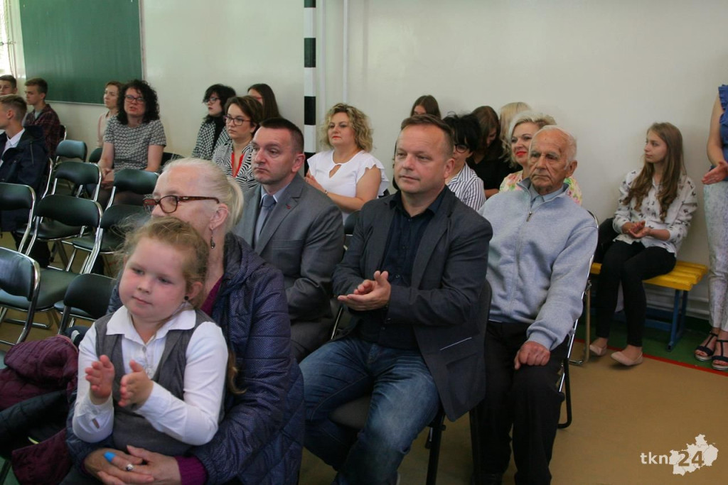 Relacja wideo: 100-lat Szkoły w Rogowie