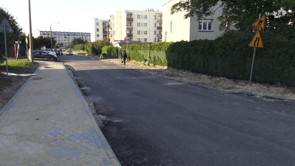 Budują się drogi w gminie Końskie [wideo, zdjęcia]