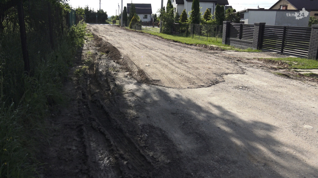 Budują się drogi w gminie Końskie [wideo, zdjęcia]
