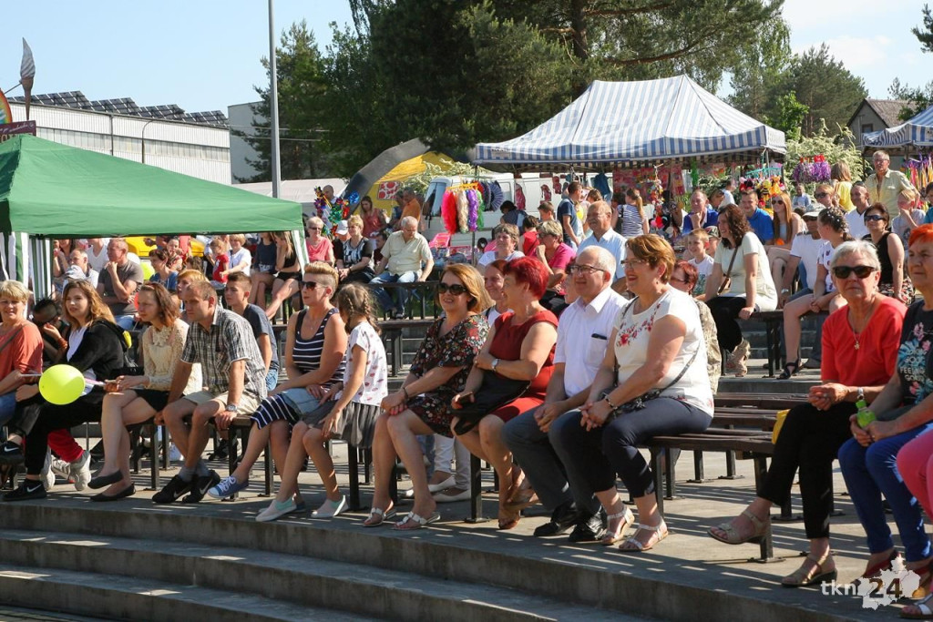 Bawili się i pomagali podczas Dnia Dziecka w Stąporkowie [fotorelacja]