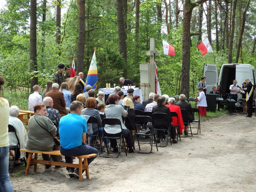 Relacja wideo: Uroczystość patriotyczna nieopodal Piekła