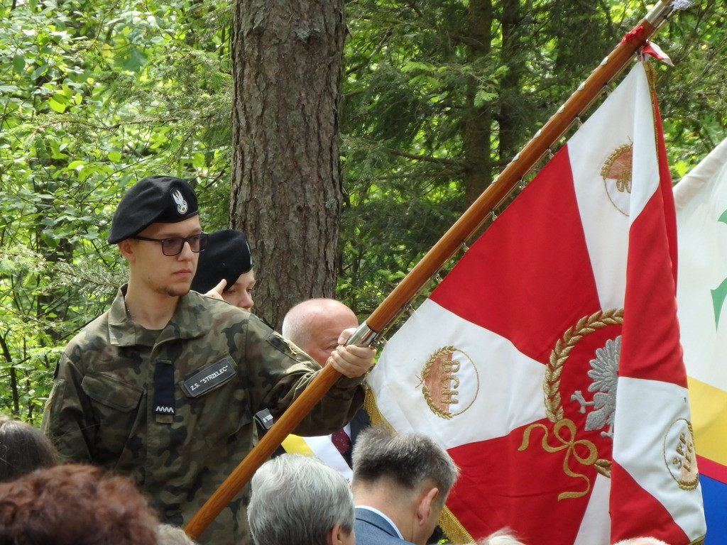Relacja wideo: Uroczystość patriotyczna nieopodal Piekła