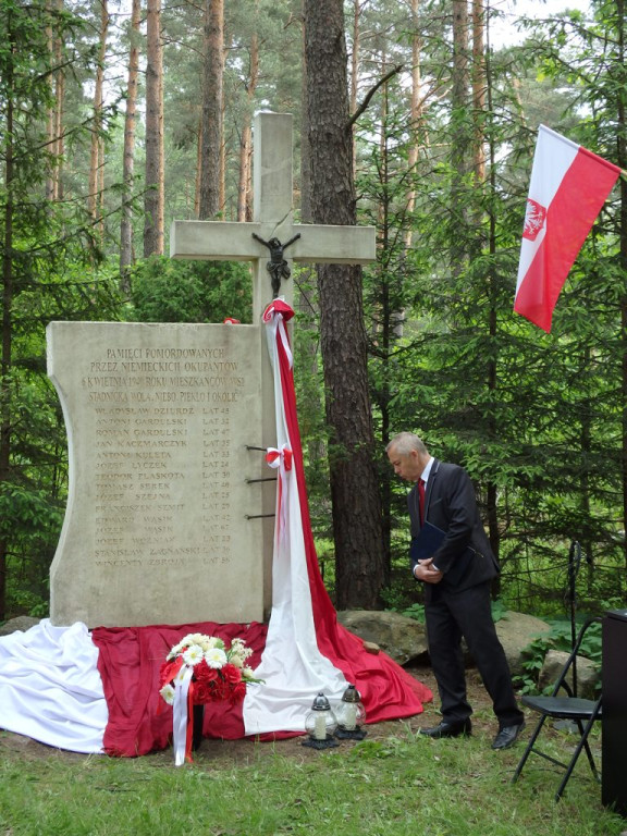 Relacja wideo: Uroczystość patriotyczna nieopodal Piekła