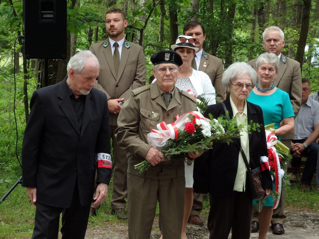 Relacja wideo: Uroczystość patriotyczna nieopodal Piekła