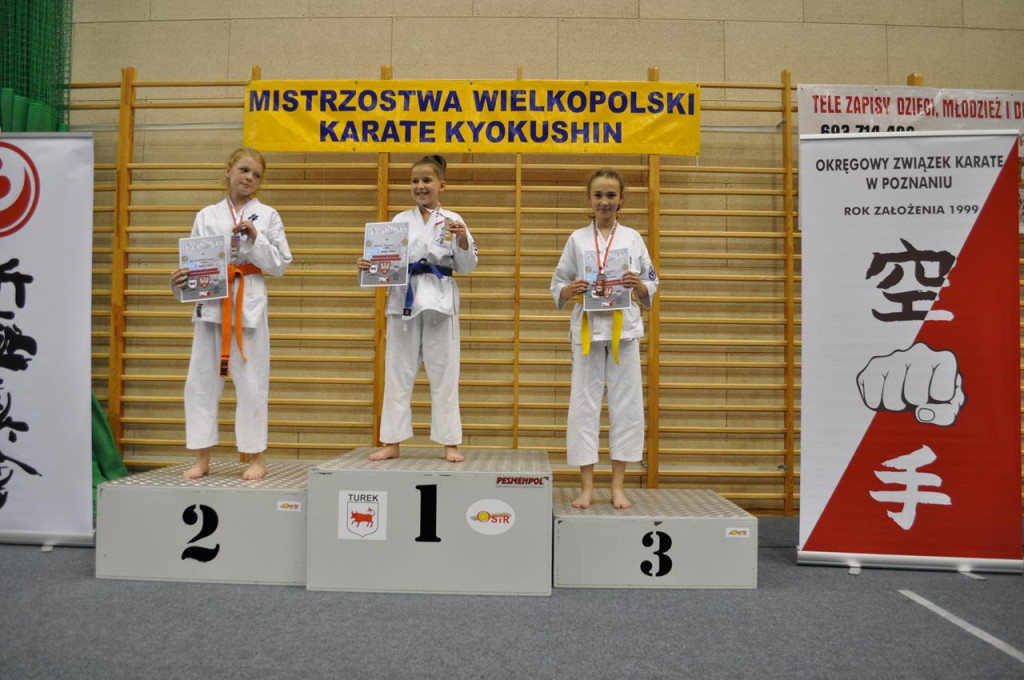5 medali dla sekcji karate z Niekłania Wielkiego w Turku [zdjęcia]