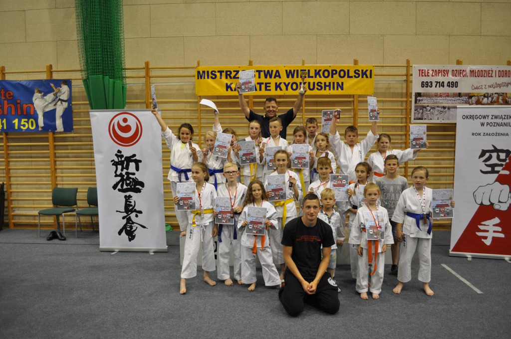 5 medali dla sekcji karate z Niekłania Wielkiego w Turku [zdjęcia]