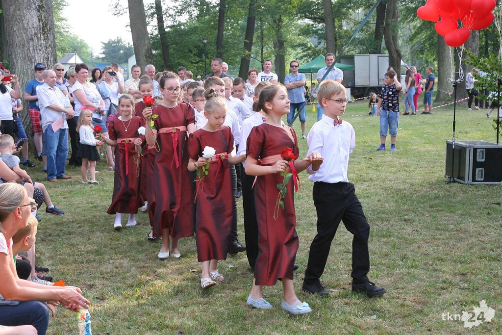 Ogromna frekwencja na Familijnym Festynie w Fałkowie [fotogaleria]