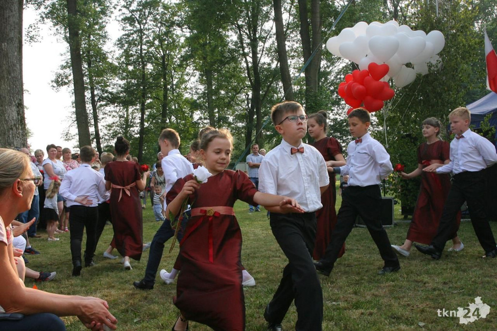 Ogromna frekwencja na Familijnym Festynie w Fałkowie [fotogaleria]