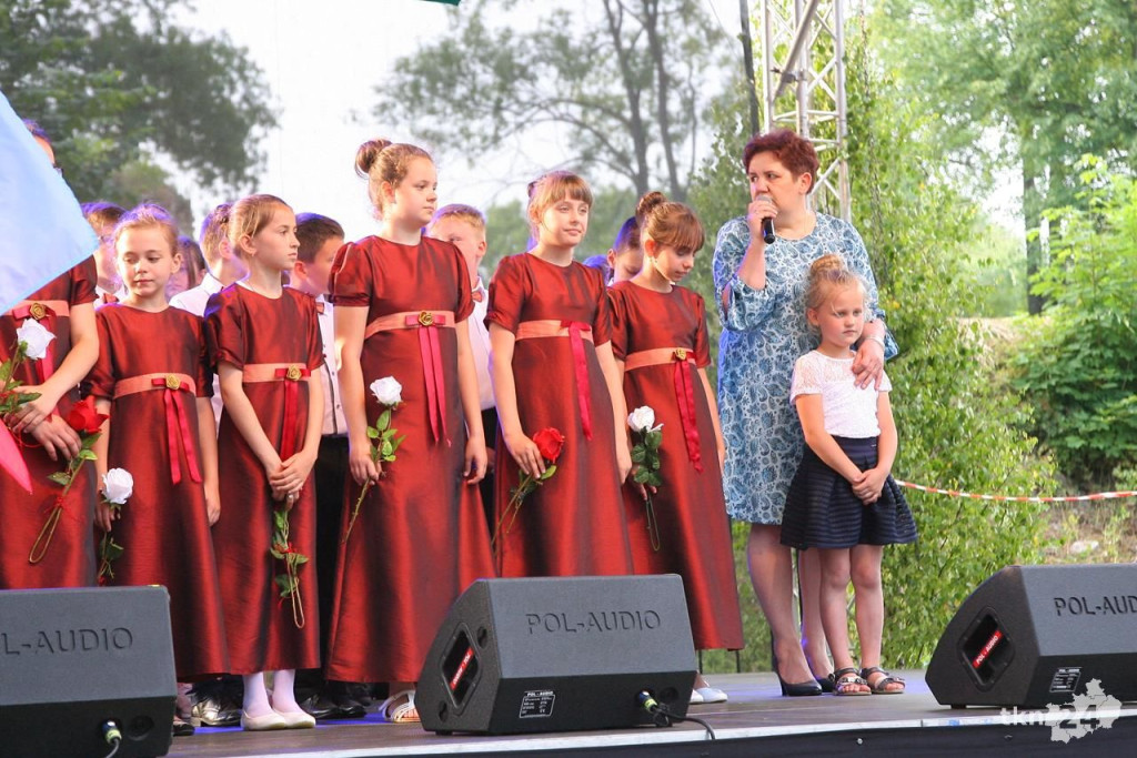 Ogromna frekwencja na Familijnym Festynie w Fałkowie [fotogaleria]