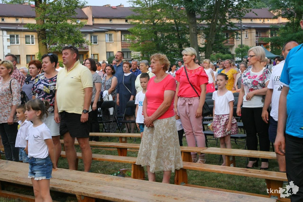 Ogromna frekwencja na Familijnym Festynie w Fałkowie [fotogaleria]