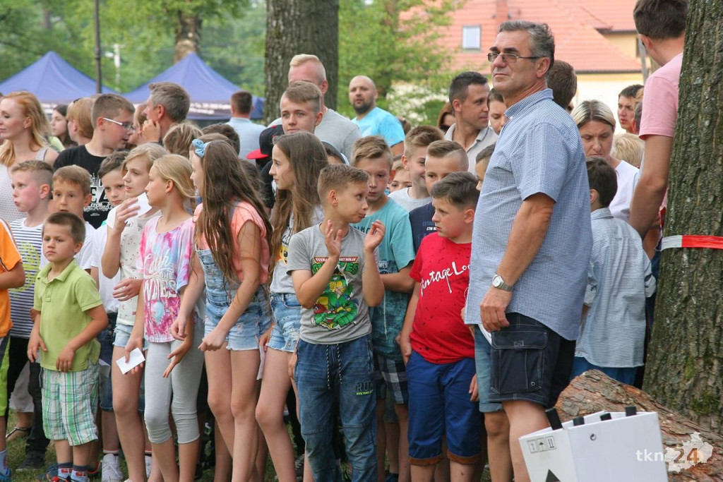 Ogromna frekwencja na Familijnym Festynie w Fałkowie [fotogaleria]