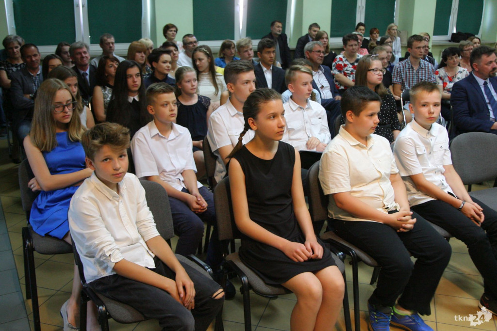 Burmistrz nagrodził laureatów i finalistów olimpiad [fotogaleria]