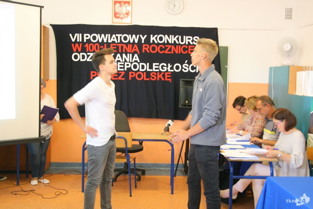 Konkursy Wiedzy o Społeczeństwie, Prawie i Regionie w Ekonomiku [wideo, zdjęcia]