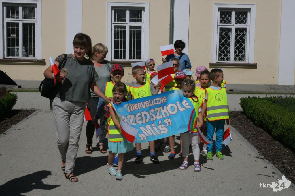 Pół tysiąca dzieci na głośnym czytaniu w Parku Miejskim [wideo, zdjęcia]