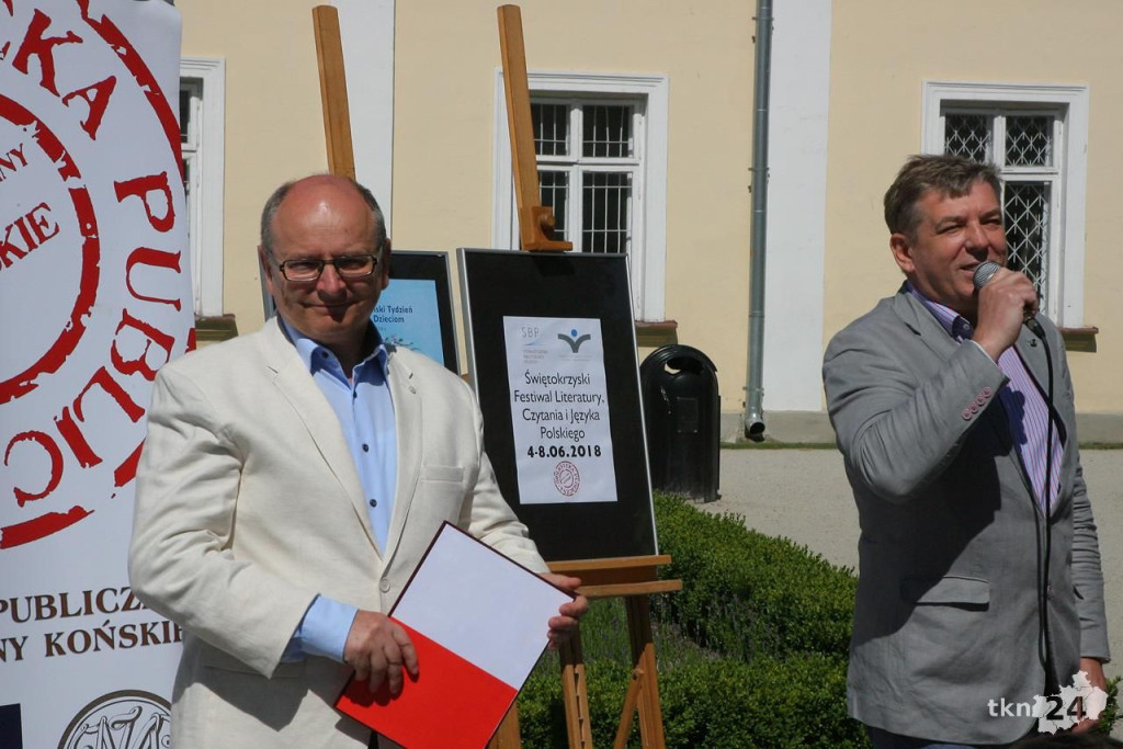 Pół tysiąca dzieci na głośnym czytaniu w Parku Miejskim [wideo, zdjęcia]