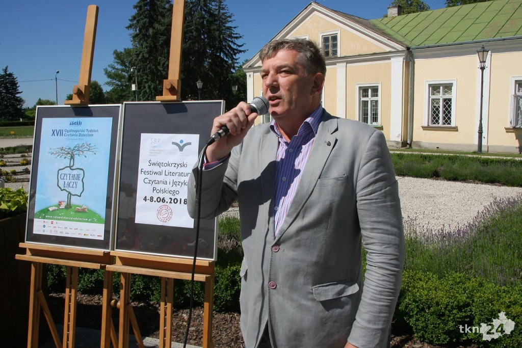 Pół tysiąca dzieci na głośnym czytaniu w Parku Miejskim [wideo, zdjęcia]
