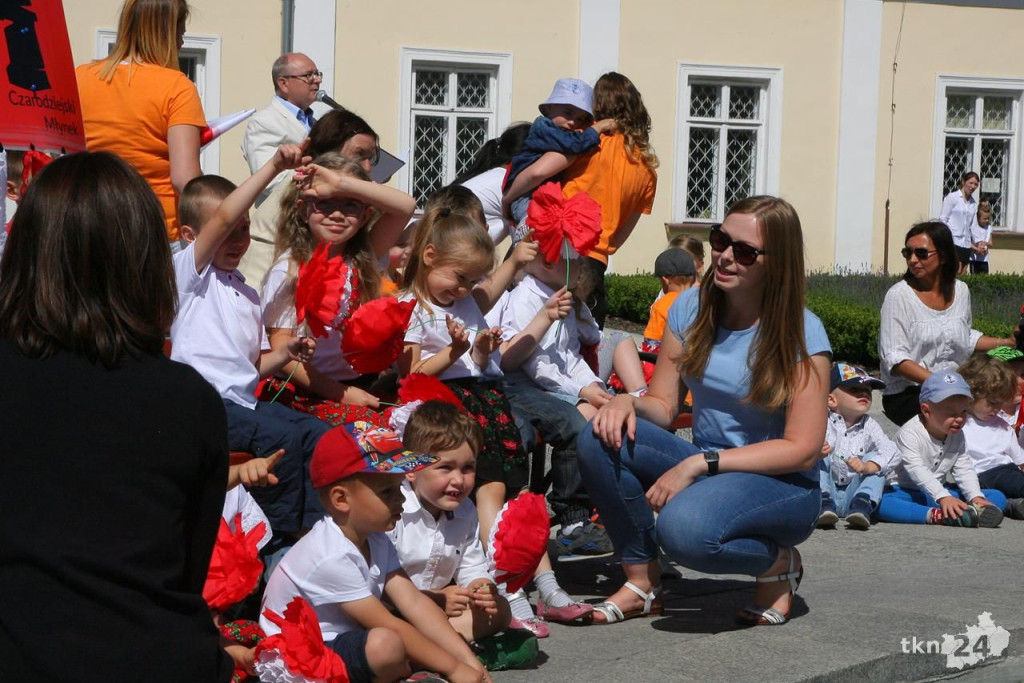 Pół tysiąca dzieci na głośnym czytaniu w Parku Miejskim [wideo, zdjęcia]