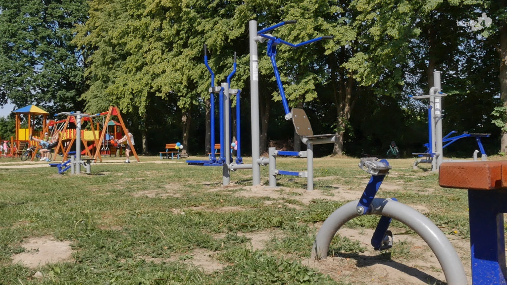 Mieszkańcy Pomykowa mają nowy plac zabaw! [wideo, zdjęcia]