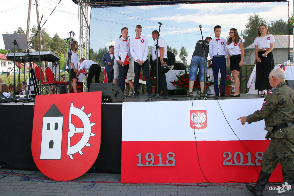 Słupia Konecka ma już swój sztandar! [wideo, zdjęcia]