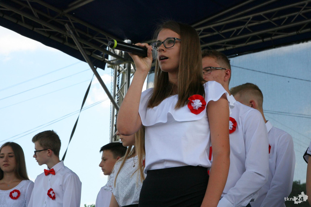 Słupia Konecka ma już swój sztandar! [wideo, zdjęcia]