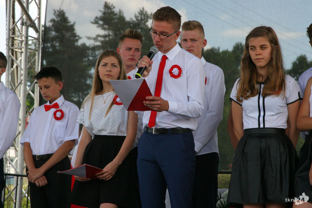 Słupia Konecka ma już swój sztandar! [wideo, zdjęcia]