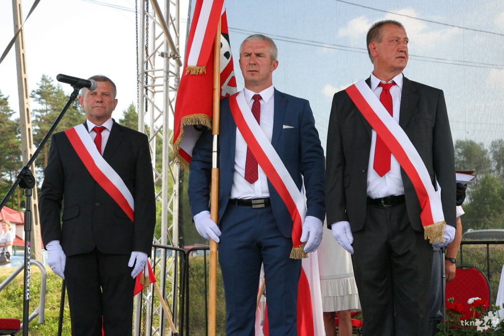 Słupia Konecka ma już swój sztandar! [wideo, zdjęcia]