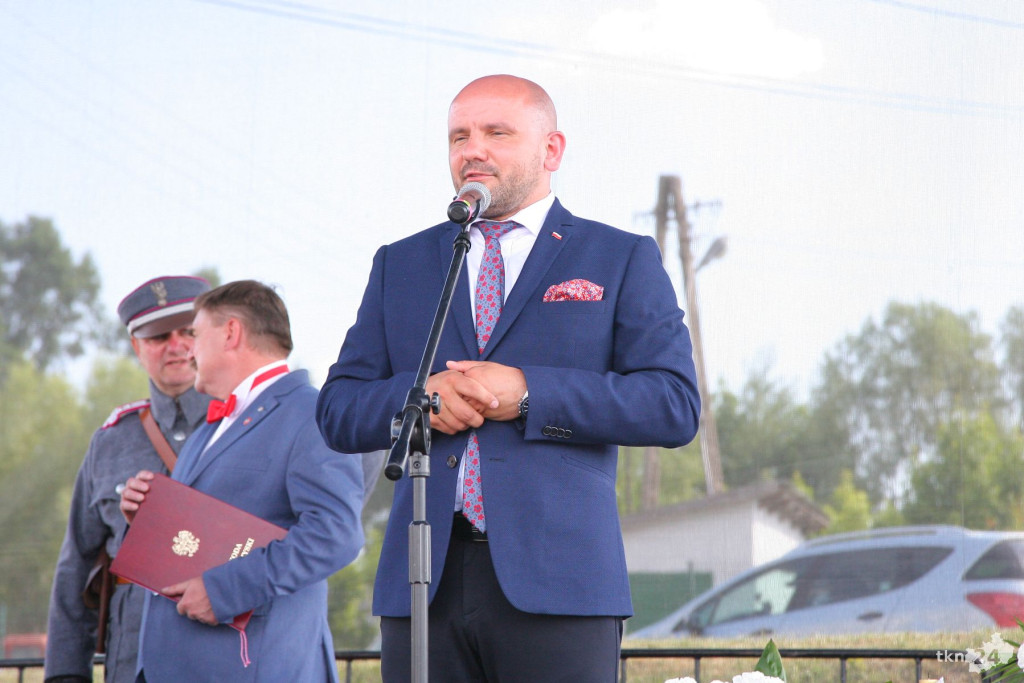 Słupia Konecka ma już swój sztandar! [wideo, zdjęcia]