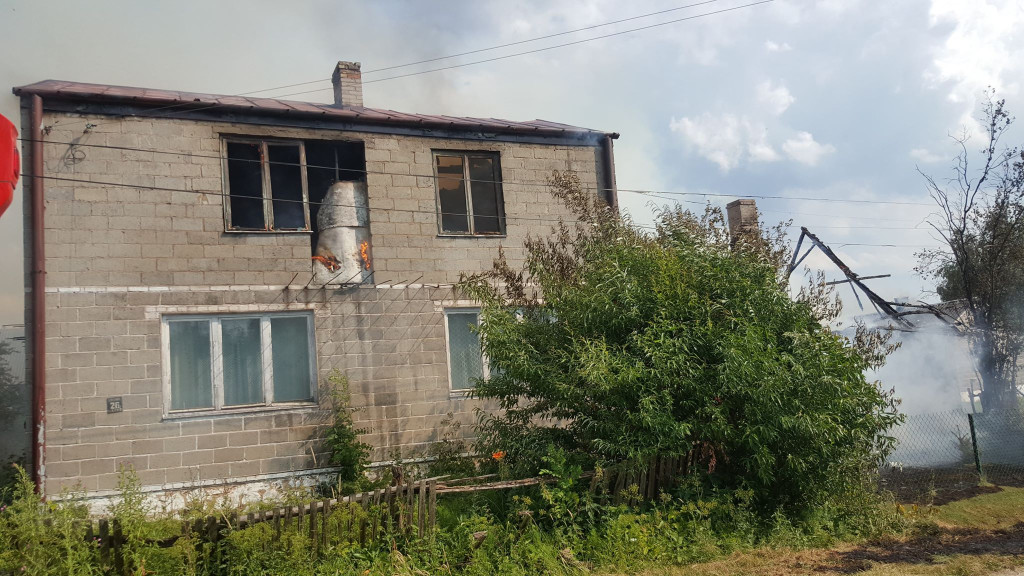 Pożar domów w Szóstakach [zdjęcia]