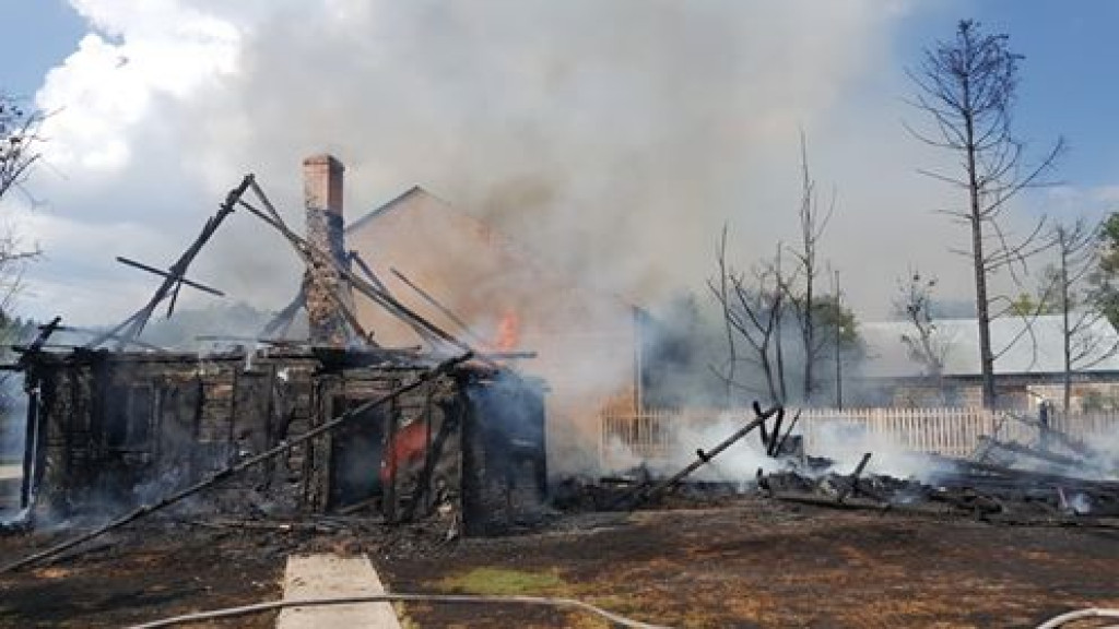 Pożar domów w Szóstakach [zdjęcia]