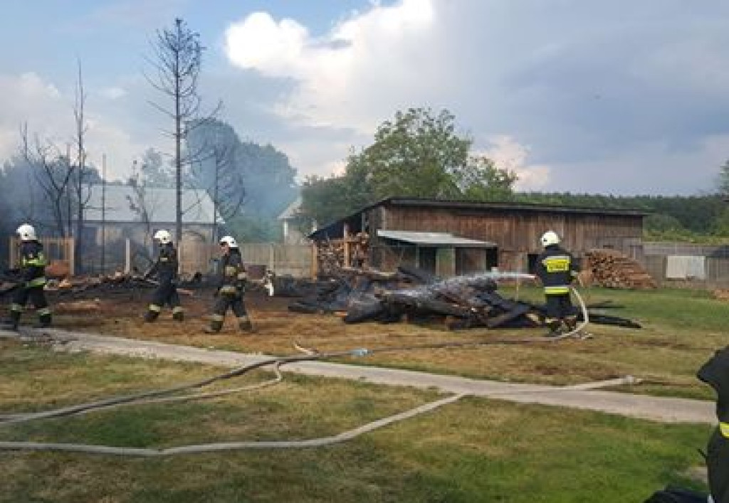 Pożar domów w Szóstakach [zdjęcia]