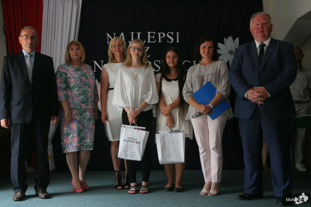 Relacja wideo: Najlepsi z najlepszych! Starosta nagrodził prymusów