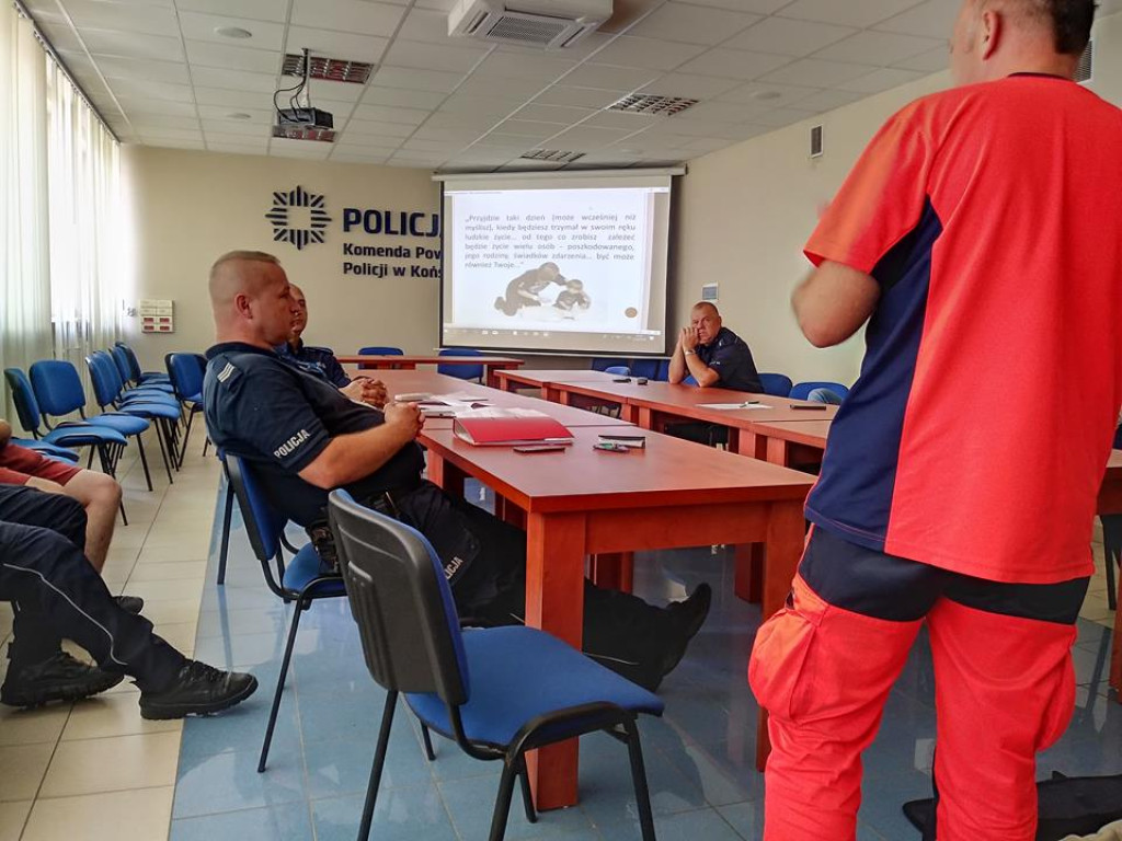 Policjanci z Sielpi przypomnieli sobie zasady pierwszej pomocy [zdjęcia]