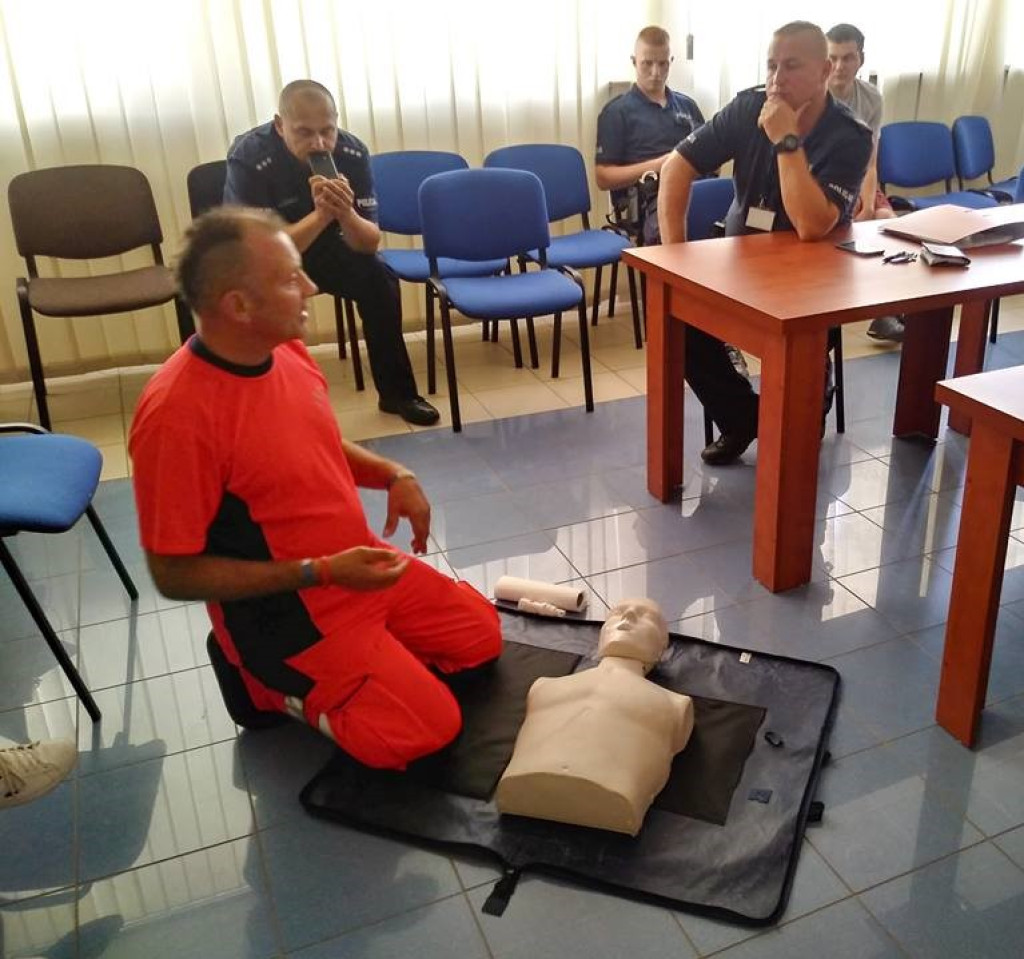 Policjanci z Sielpi przypomnieli sobie zasady pierwszej pomocy [zdjęcia]