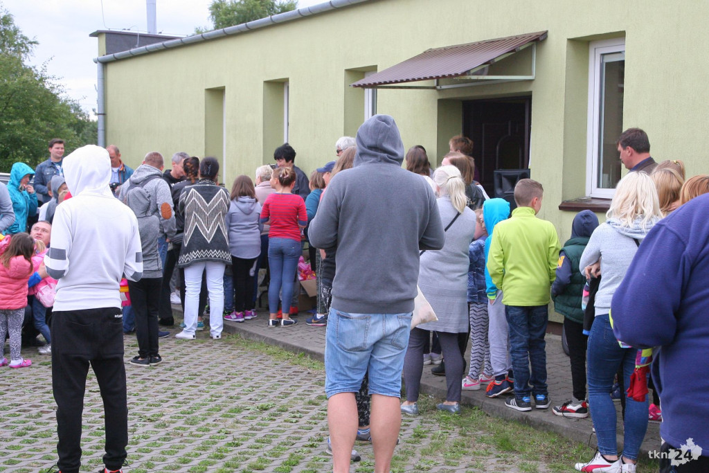 W Rogowie powitali lato, w Końskich odwołali festyn [wideo, zdjęcia]