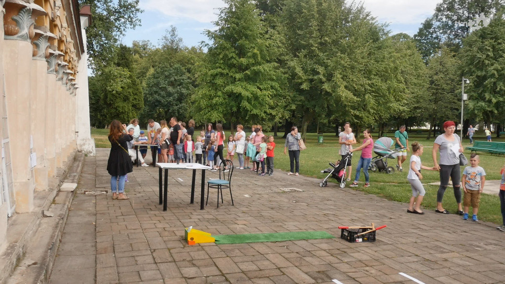 Całe rodziny bawiły się w niedzielę w Parku Miejskim [wideo, zdjęcia]