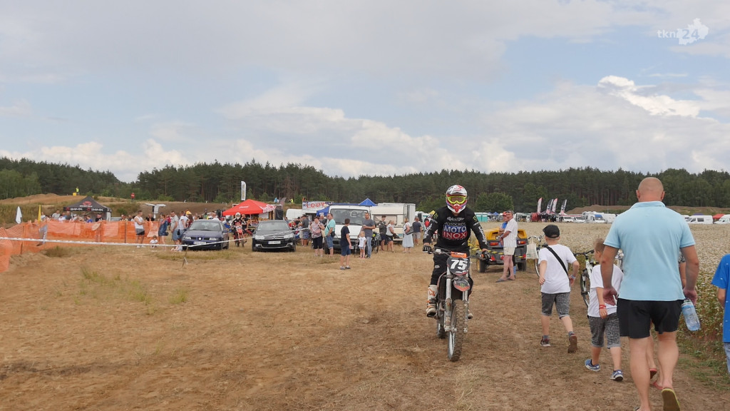 Relacja wideo: Zawody Motocrossowe w Przybyszowach