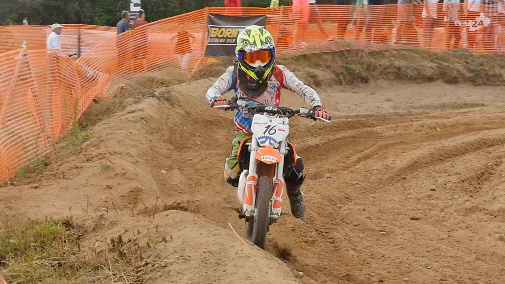 Relacja wideo: Zawody Motocrossowe w Przybyszowach